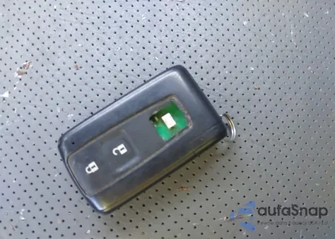 2008 Toyota Prius z USA, uszkodzony, nr VIN JTDKB20U587811748